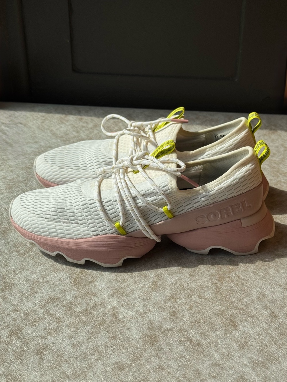 SOREL Kinetic Lace White Pink Chunky Platform Sneakers Women’s 8.5 - Picture 4 of 8
